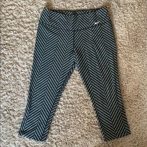 Nike Cropped Pant